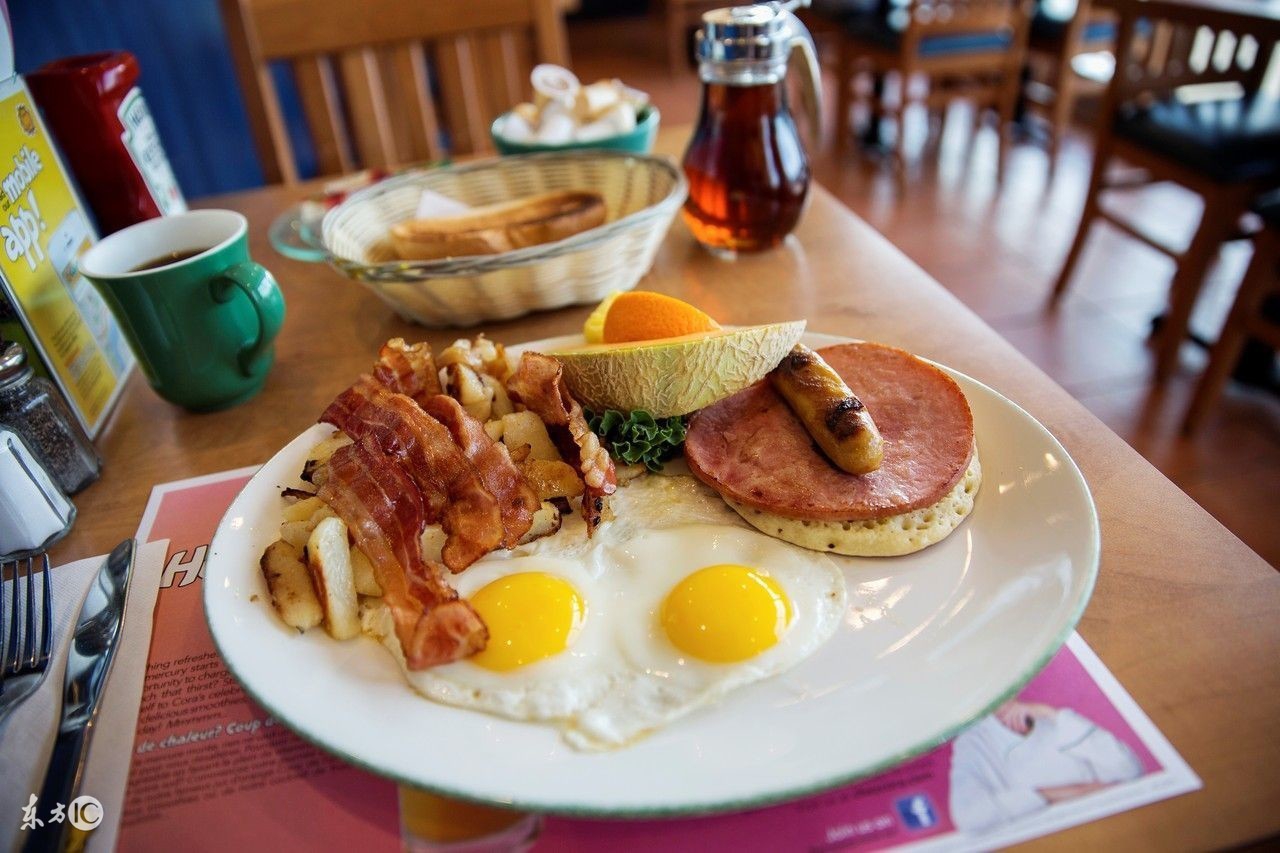 领略北美佳肴：在感恩节，来一杯特朗普都爱喝的玉米烧