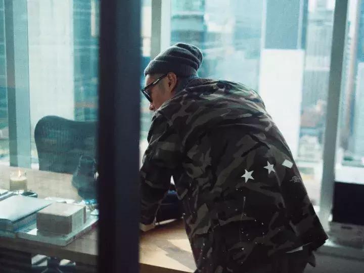 dunksb黑红鸽子,dunksb鸽子联名上脚效果