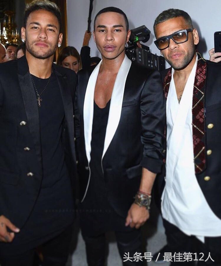 内马尔换发型,内马尔发型变化