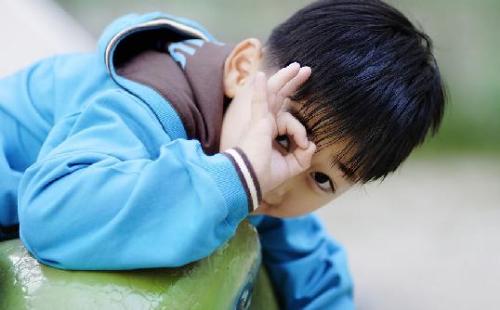 怎么通过心理调适治愈小儿抽动,如何矫正孩子的抽动秽语综合征