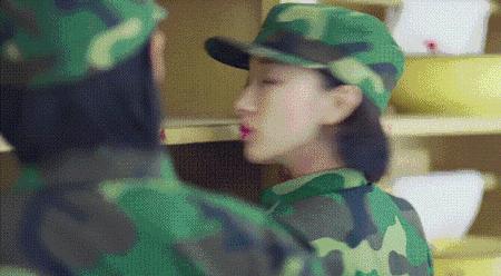 杨幂最流行口红,杨幂刘诗诗女人味十足