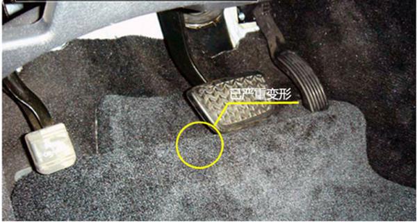 脚垫卡住刹车注意事项,脚垫影响刹车咋办