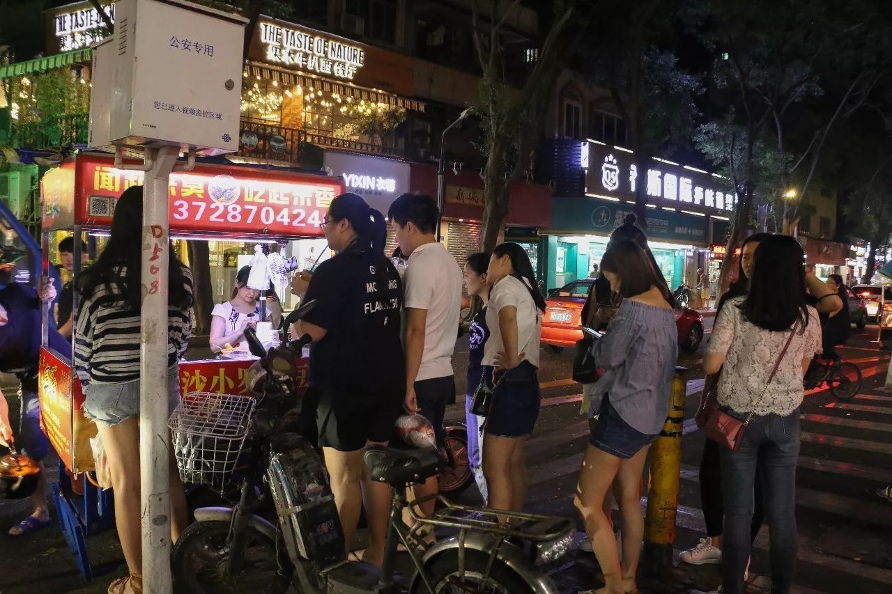 十大最难排队小馆子,好吃到爆的的十家小店