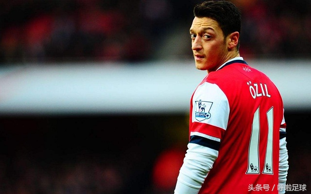 谁是足球史上最伟大的7号,足球十大绝杀罗本