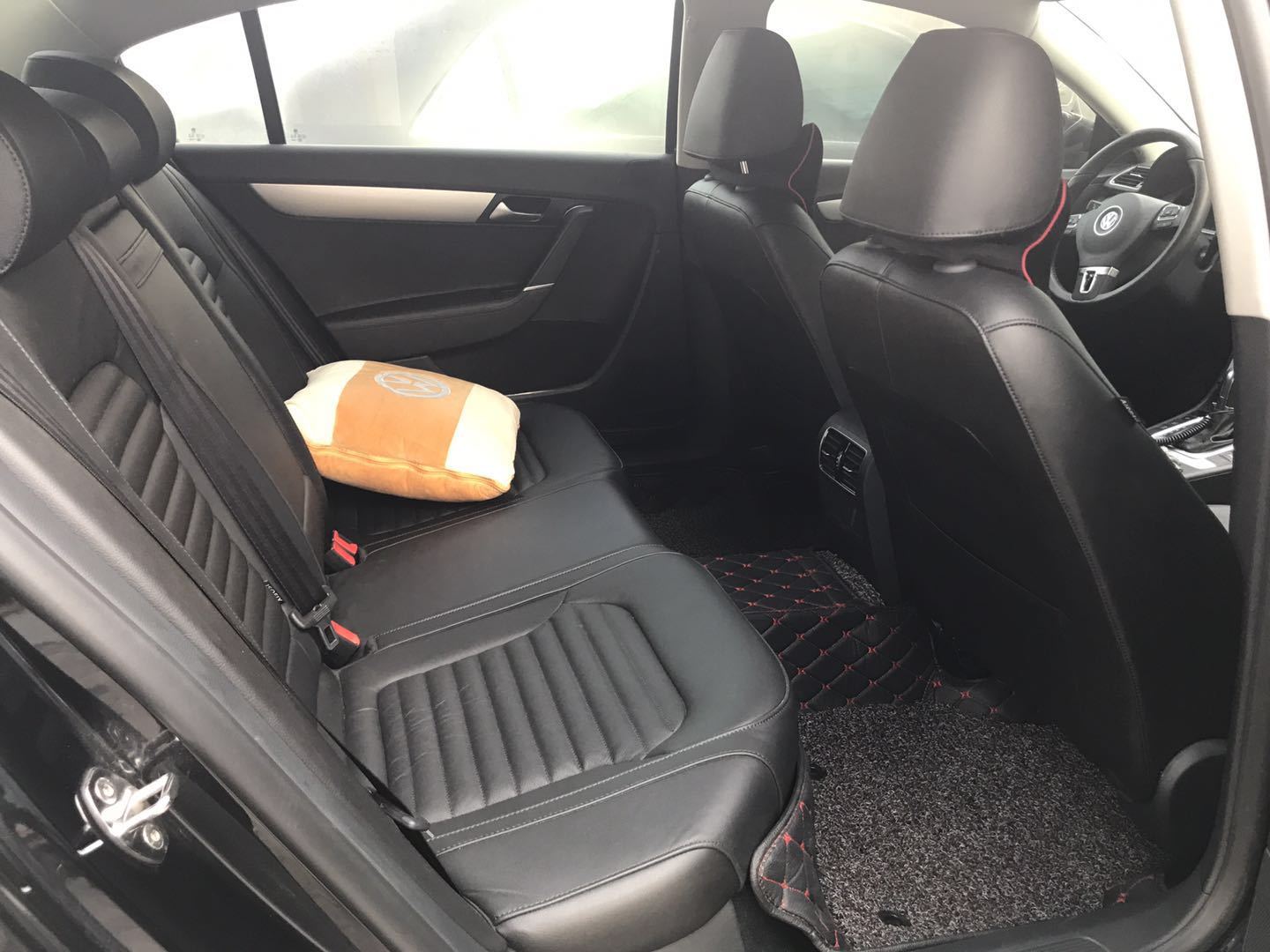 迈腾b7跑了20万公里还值得购买吗,迈腾b7发动机渗油