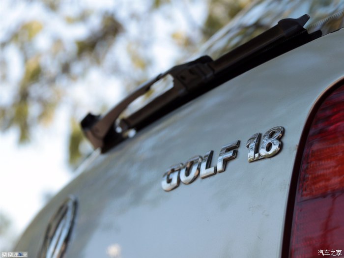 两万块钱能买到几年的高尔夫,两万多块钱买个二手车