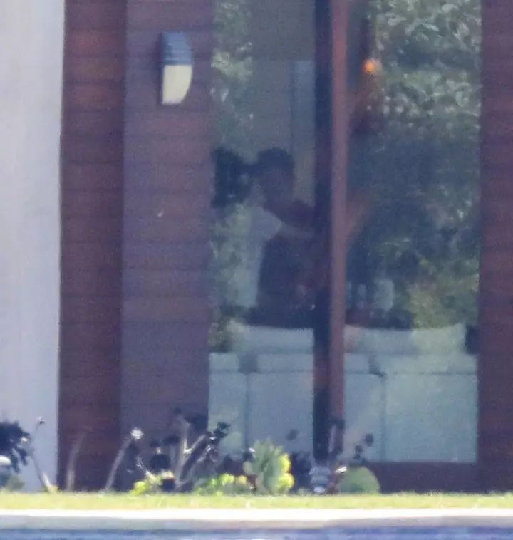 赛琳娜贾斯汀比伯撕破脸,比伯赛琳娜撕破脸