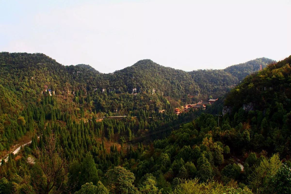 花安高速花溪段,花安高速沿途景区