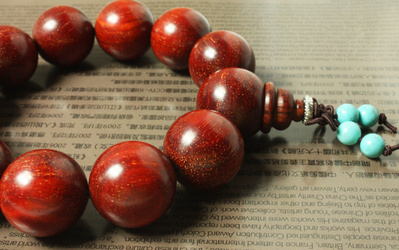 印度尼西亚小叶紫檀手串怎么盘,小叶紫檀手串最正确的盘玩方法