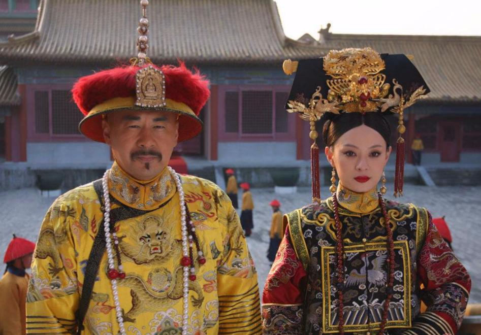 甄嬛传：皇帝就比得上温实初吗？甄嬛才是真正的绿茶婊