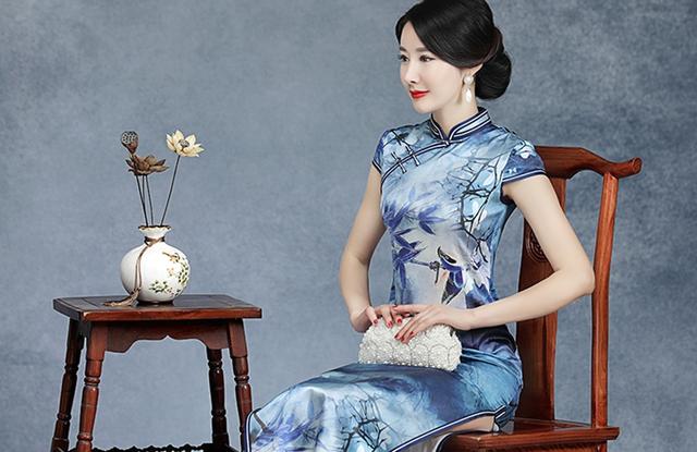 中国风复古金丝绒旗袍神韵,一袭旗袍显示柔美