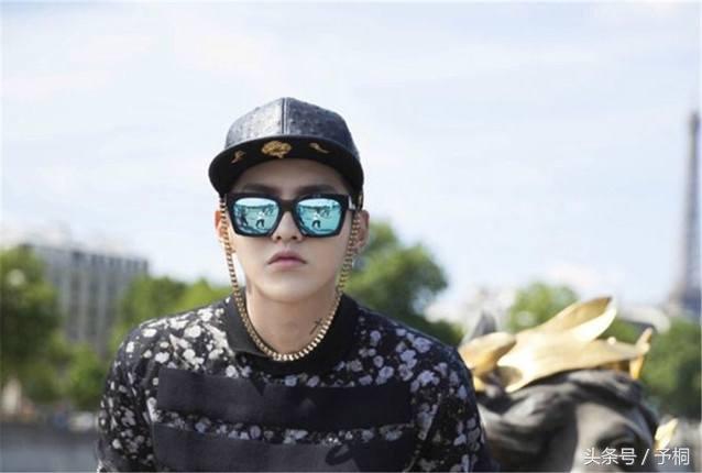 怎么搭配潮流帽子,时尚潮流的帽子搭配