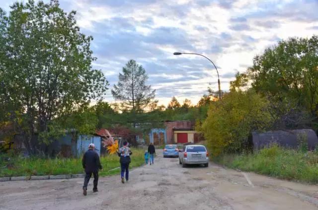 坐火车穿越俄罗斯西伯利亚,欧洲火车途经小镇