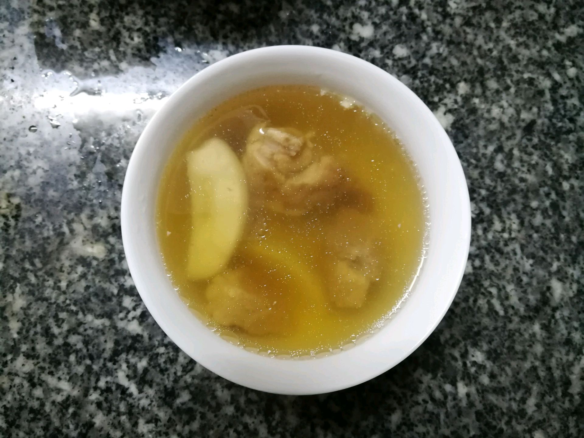 菜干南北杏猪骨汤功效,南北杏鳄鱼汤的作用