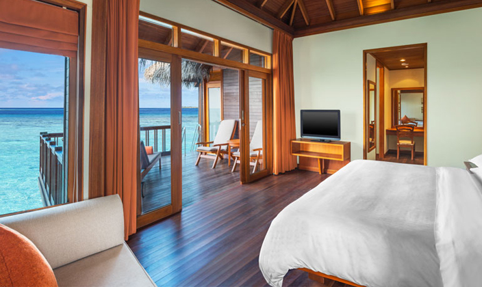 满月岛旅游攻略,满月岛和马尔代夫岛哪个好