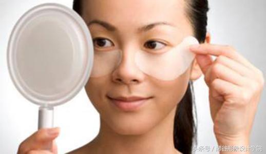 治眼袋三个小妙招快速去眼袋,眼睛怎么才能有效的去除眼袋