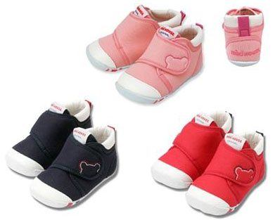 医生如何挑选宝宝第一双学步鞋,你们都给孩子选的什么学步鞋