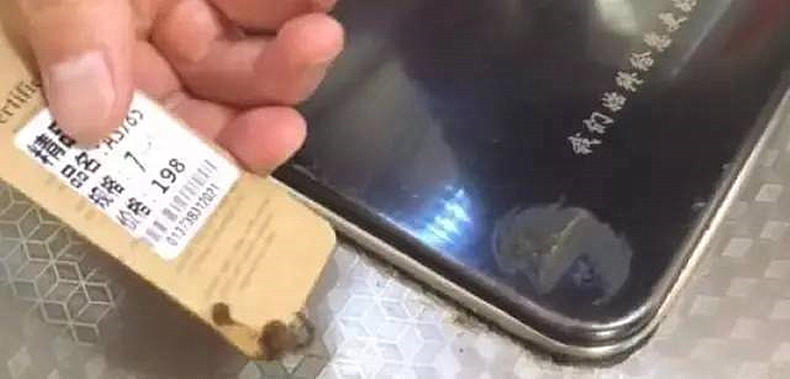 新买衣服的吊牌千万不要扔,衣服上的吊牌别急着丢