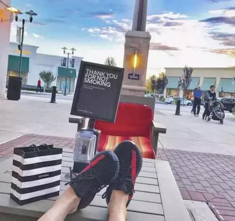 ins网红p图炫富,整容网红摆拍事件