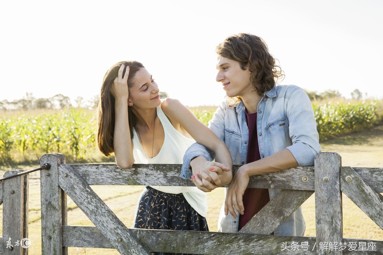 遇到初恋怎样沟通让对方心情愉快,见了初恋该怎么应对