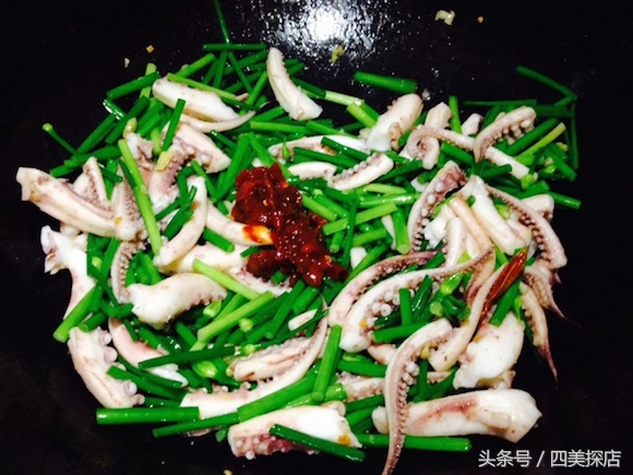 鱿鱼都能和什么一起炒,一吃鱿鱼就胃痛反胃