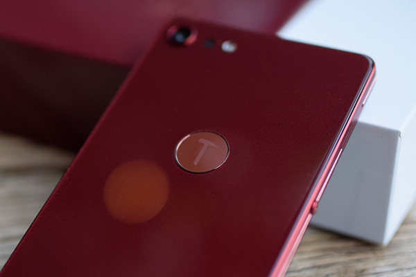 坚果pro2全面屏设计,坚果pro2老罗教你如何选图