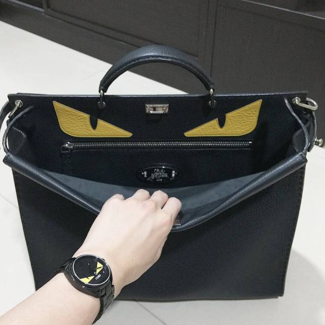 你只知道小怪兽包包火，仙女们已经在追Fendi手表了