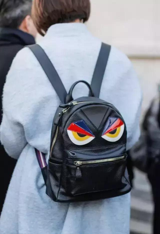 30块钱的双肩包推荐,刘雯双肩包香奈儿