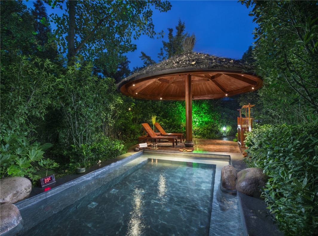 南京泡温泉推荐汤山,立冬来泡个温泉