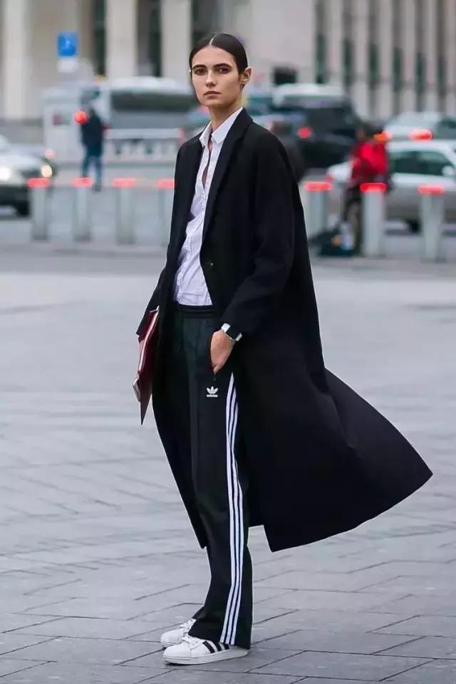 这个冬天毛鞋和毛袜最配,这个冬天鞋推荐