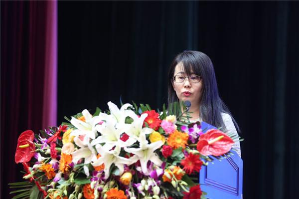 群英汇聚中原纵论经济大势第三届资本力量论坛成功举行