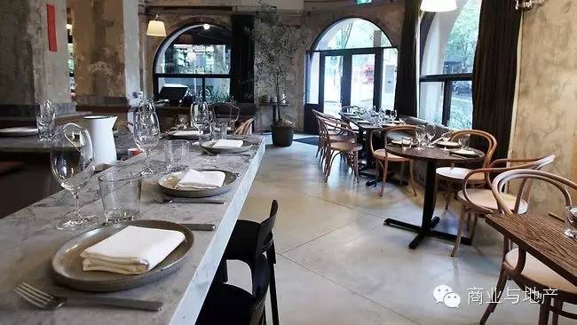 海外爆买族正激活日本，东京银座为此开出了最大商业体和最大免税店。。。