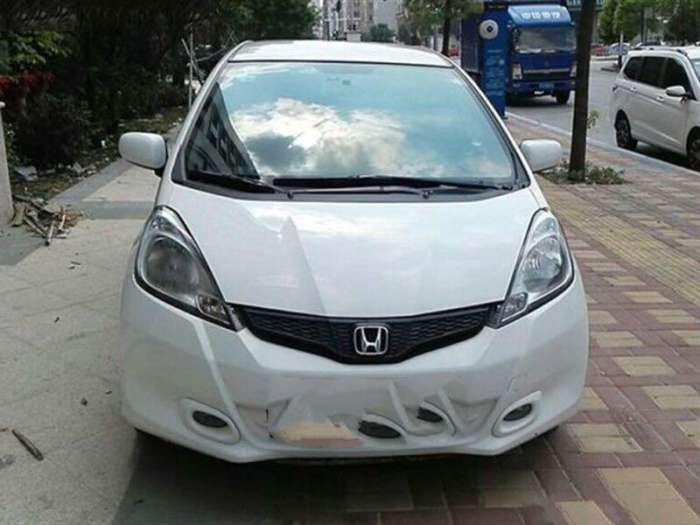 上班代步买比亚迪f3还是飞度,和一群朋友买车