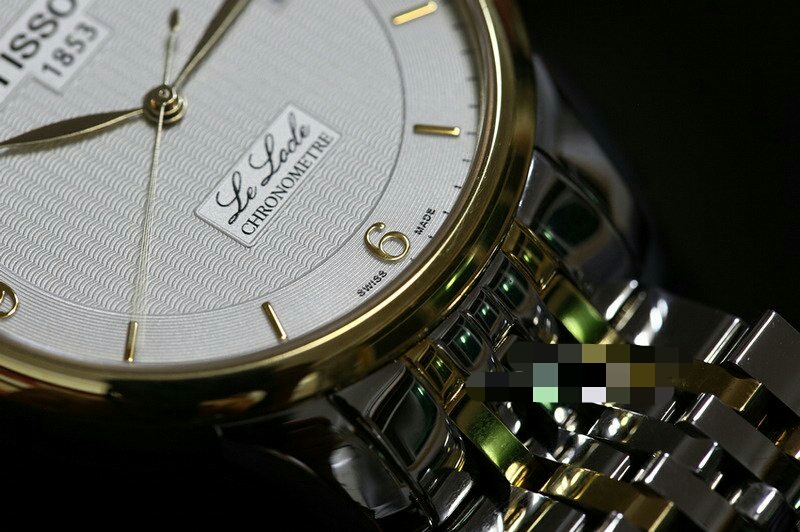 天梭力洛克泰国买的,第一次买天梭力洛克手表