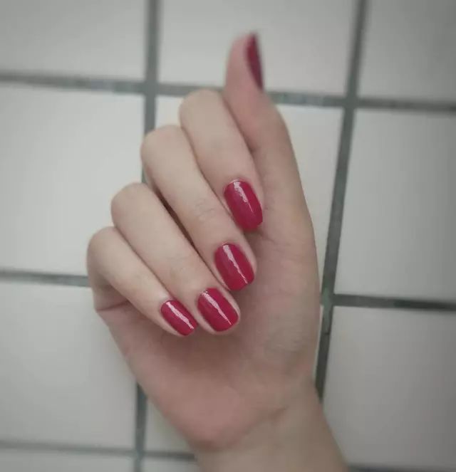 涂指甲油的技巧和方法,涂指甲油的正确方法你们学会了吗