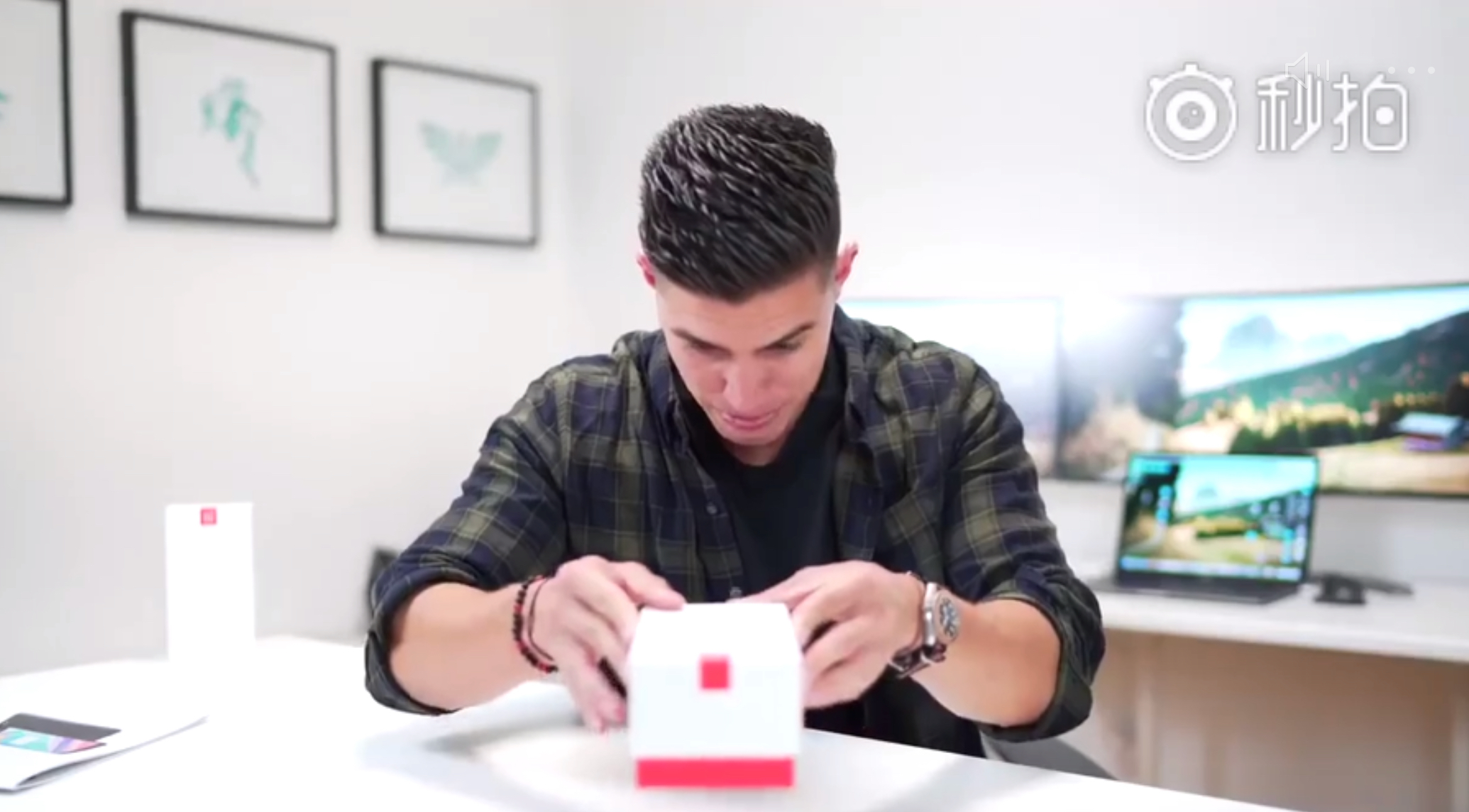 一加5t全球限量版,国外开箱一加11