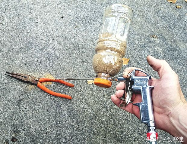 制作简易喷沙除锈机，低成本不到30元，除锈效果非常好