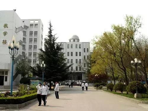 济南市七中怎么样,你好济南英文