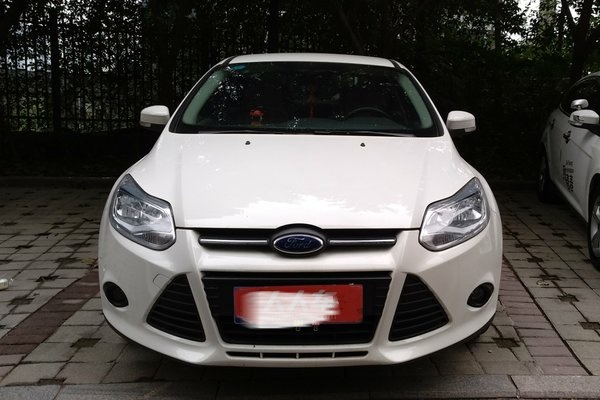 二手车福克斯哪年的值得购买,福克斯2012款三厢1.6l自动风尚型