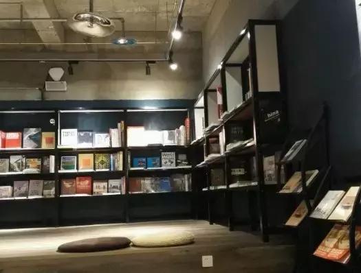 郑州最安静的书店,郑州这7家高颜值书店