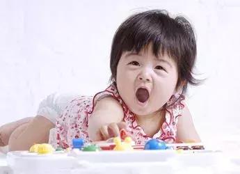 “贵人语迟”吗?孩子咿呀学语时,要注意语言发展的环境和因素