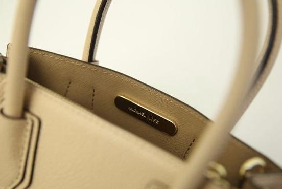 杨幂mk黑包包,杨幂mk包推荐