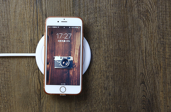 苹果手机无线充电器哪个牌子的好,无线手机充电器哪个品牌比较好