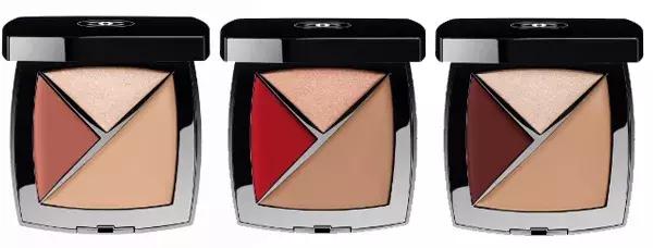 我们闯入了刘诗诗的房间“看看你出门前都在做什么?”