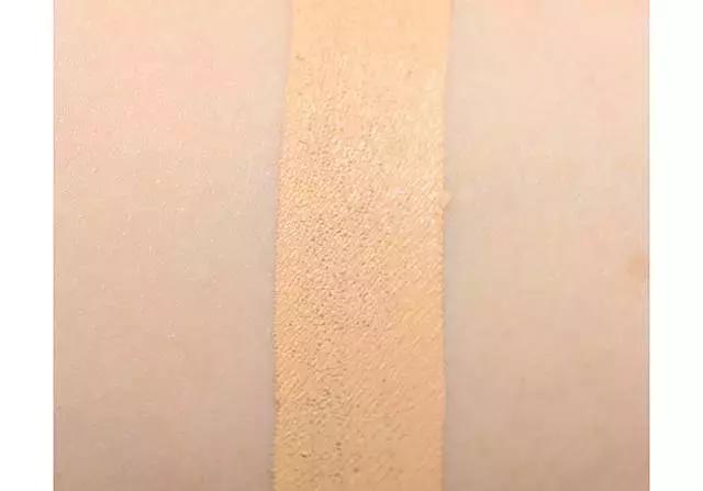 十大最好干皮遮瑕粉底液,秋冬季节适合用的粉底最新