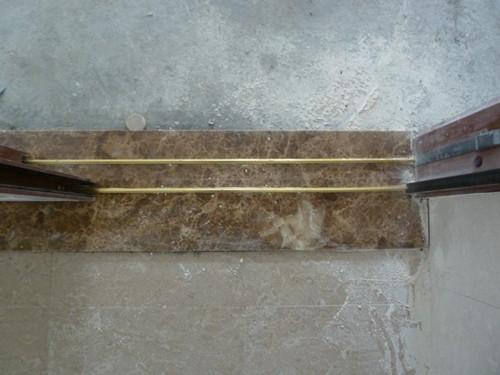 厨房推拉门建议用吊轨还是地轨,厨房推拉门吊轨门好还是地轨门好