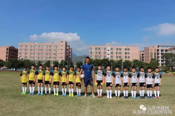 德成中英文学校第二届“德成杯”正式开赛