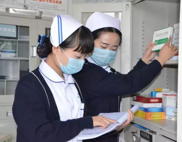 爱的燕尾帽，没有翅膀的天使——郑州军海脑病医院护士书