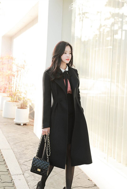 冬天长款大衣穿搭女2020高级感,韩版中长款大衣怎么搭配