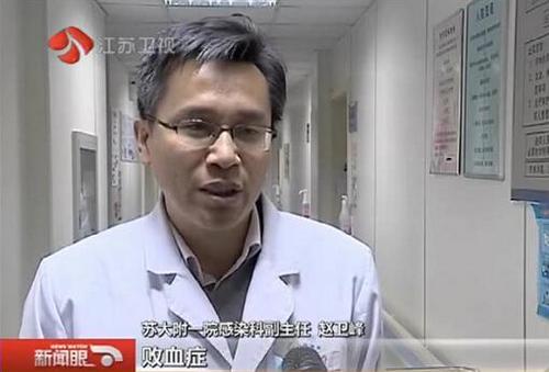 13岁男孩挤鼻腔痘痘引发脑膜炎,小伙挤痘痘得了罕见怪病